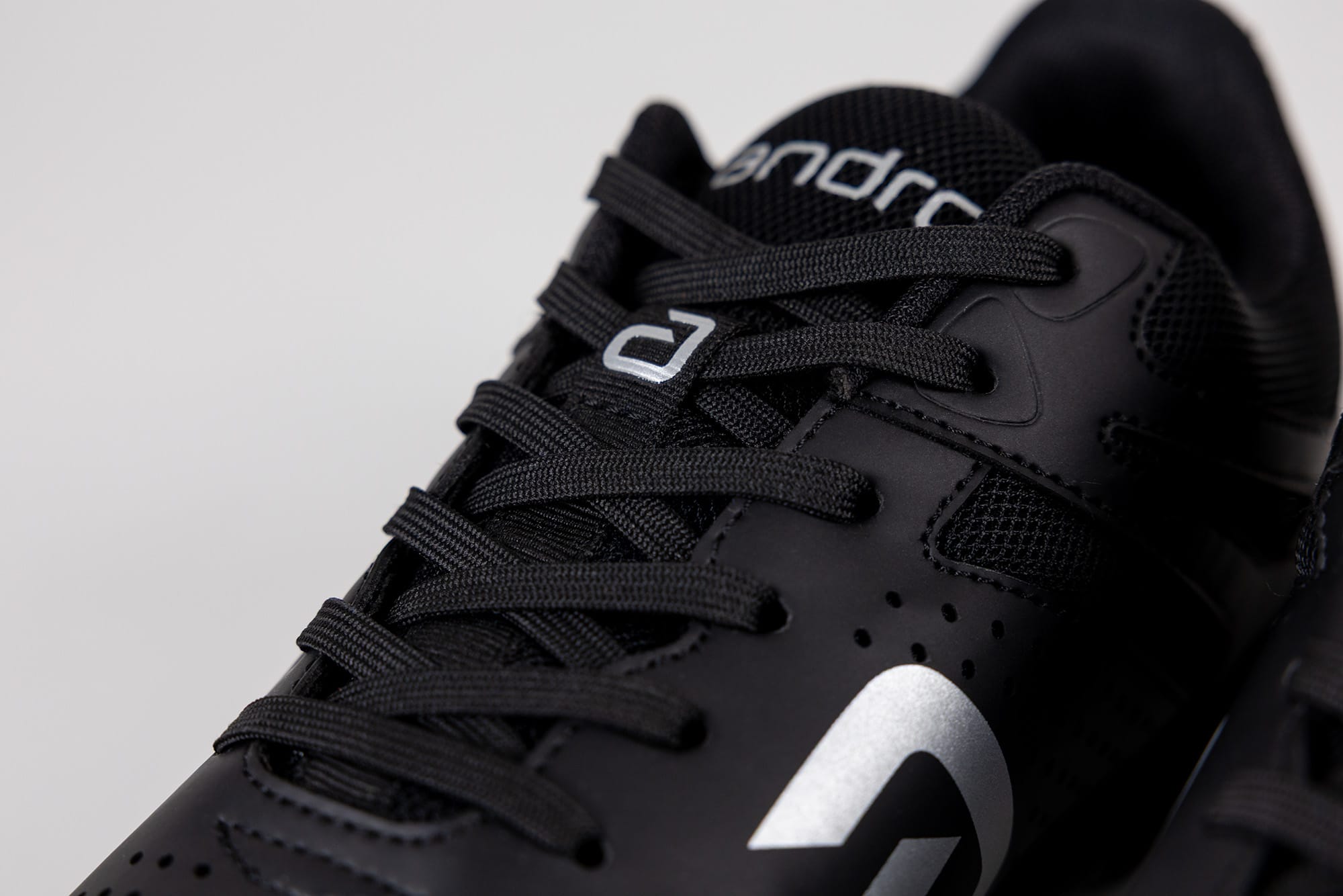 Andro Schuh Cross Step Pro