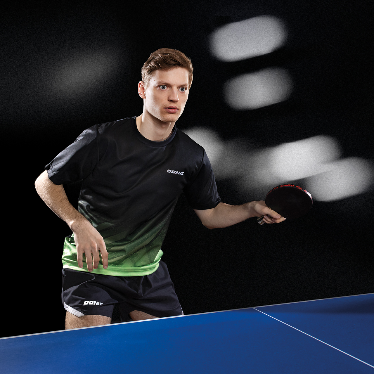 donic-shirt_argon-green-models-web DONIC T-Shirt Argon schwarz/lime Player