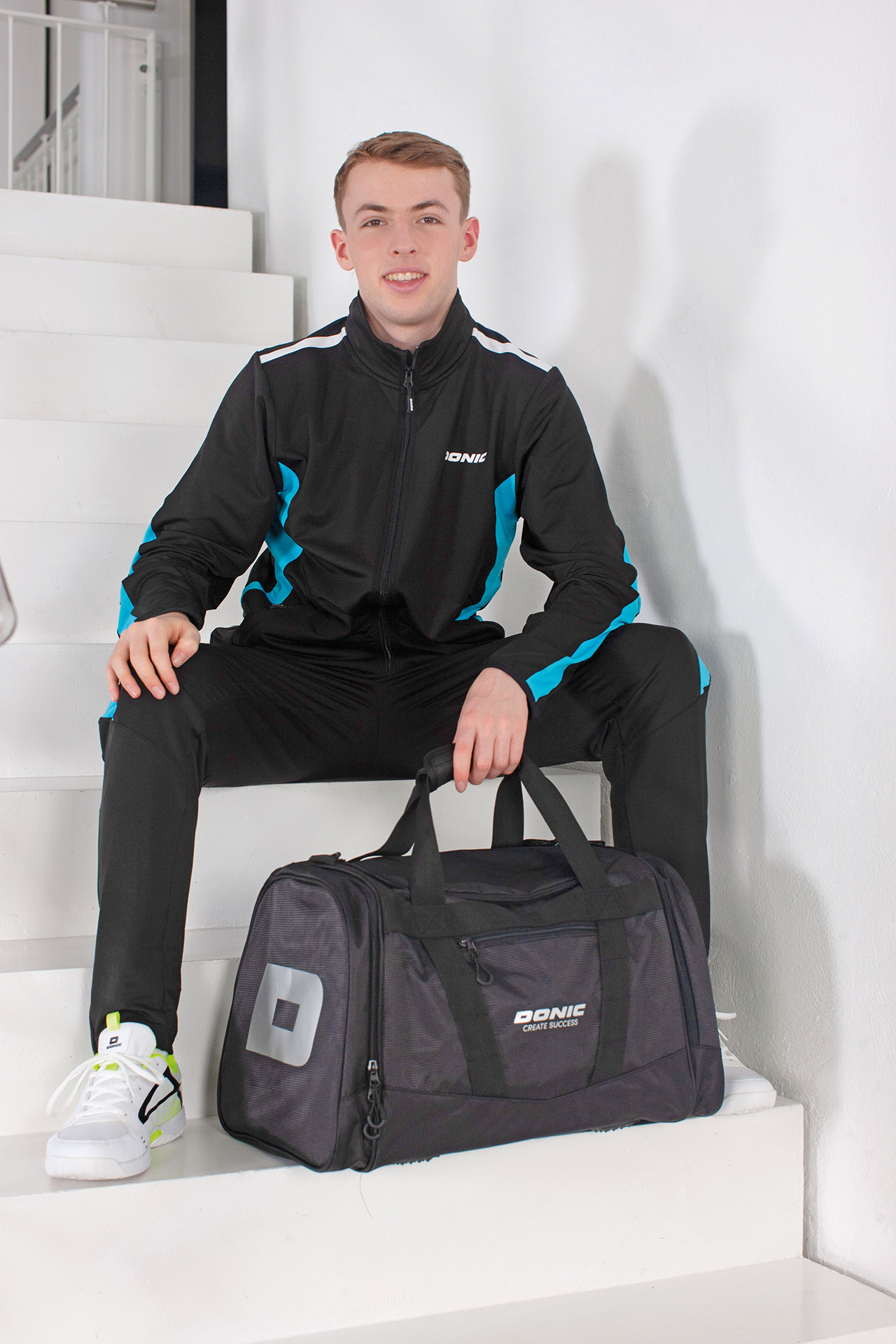  DONIC Anzugjacke AVERIS